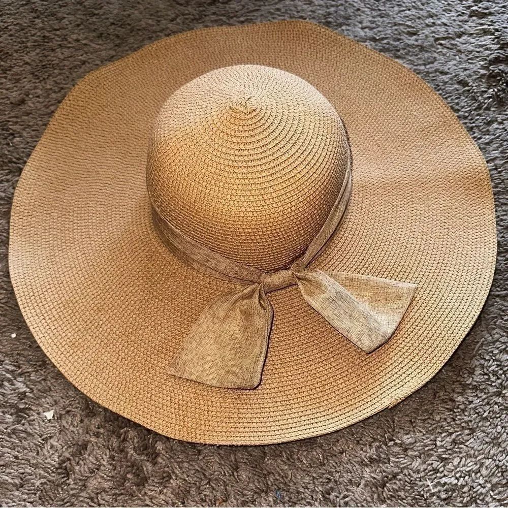 Women Summer Big Floppy Foldable Sun Straw Hat UPF 50+ Beach Hat